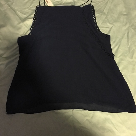 Lace high neck tank - Picture 2 of 3